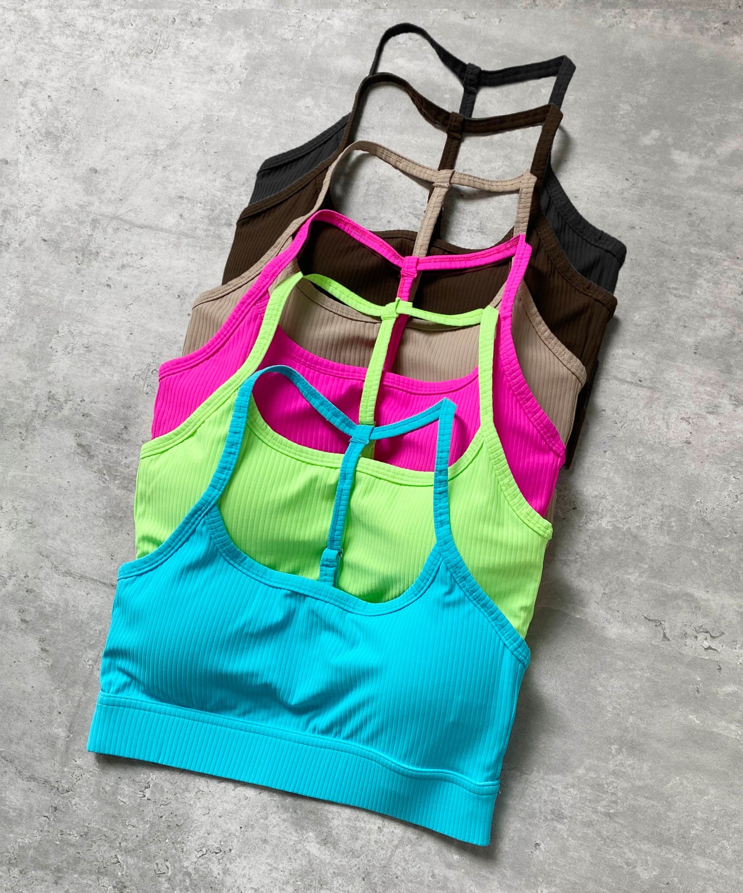 SCOOP NECK HALTER SPORTS BRA - BLACK