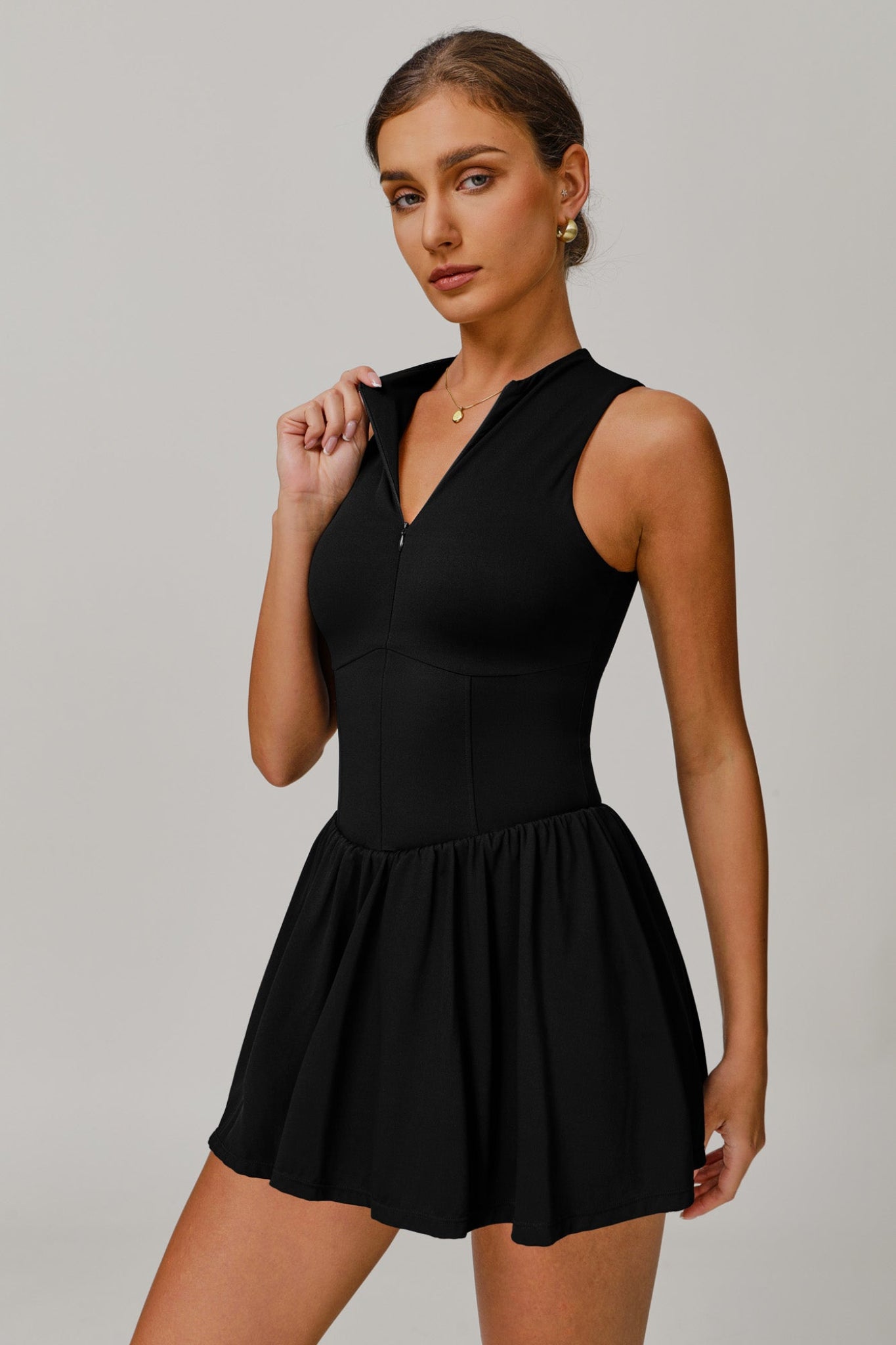 Court Zip Pleat Tennis Dress Black / L Court Zip Pleat Tennis Dress Black / L
