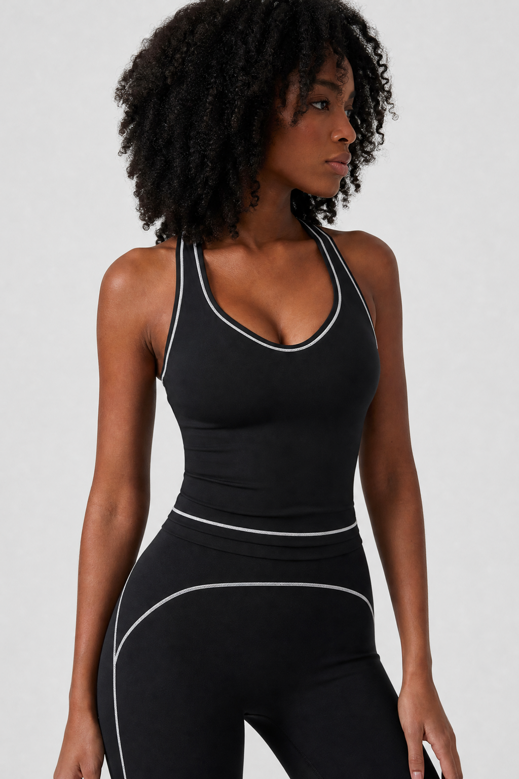 Formé Scoop-Neck Tank Top in Black