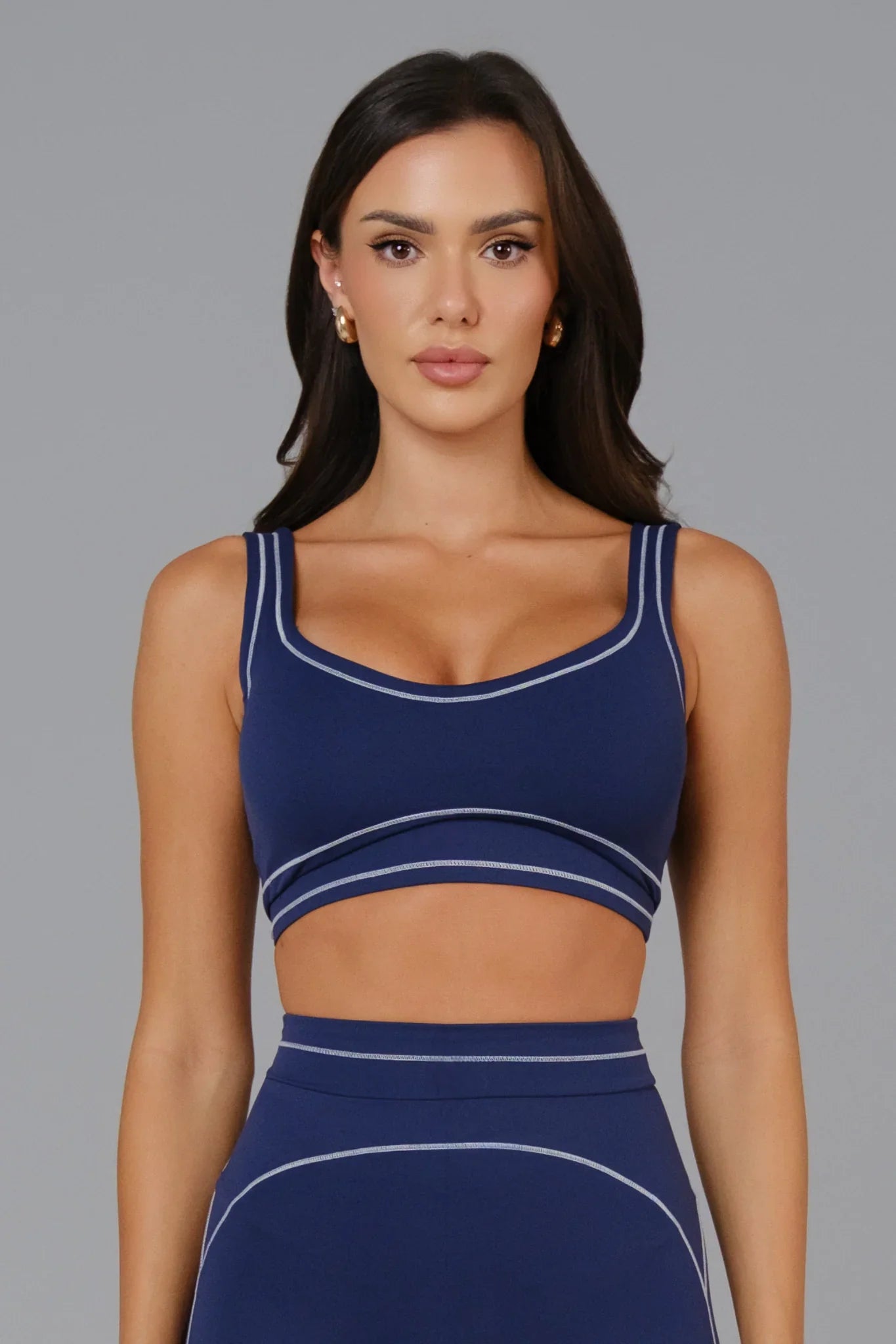 Woman wearing a Navy Blue sports set 