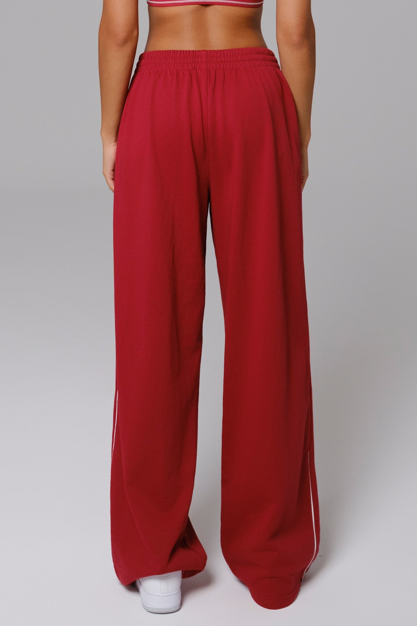 Red wide-leg sweatpants 