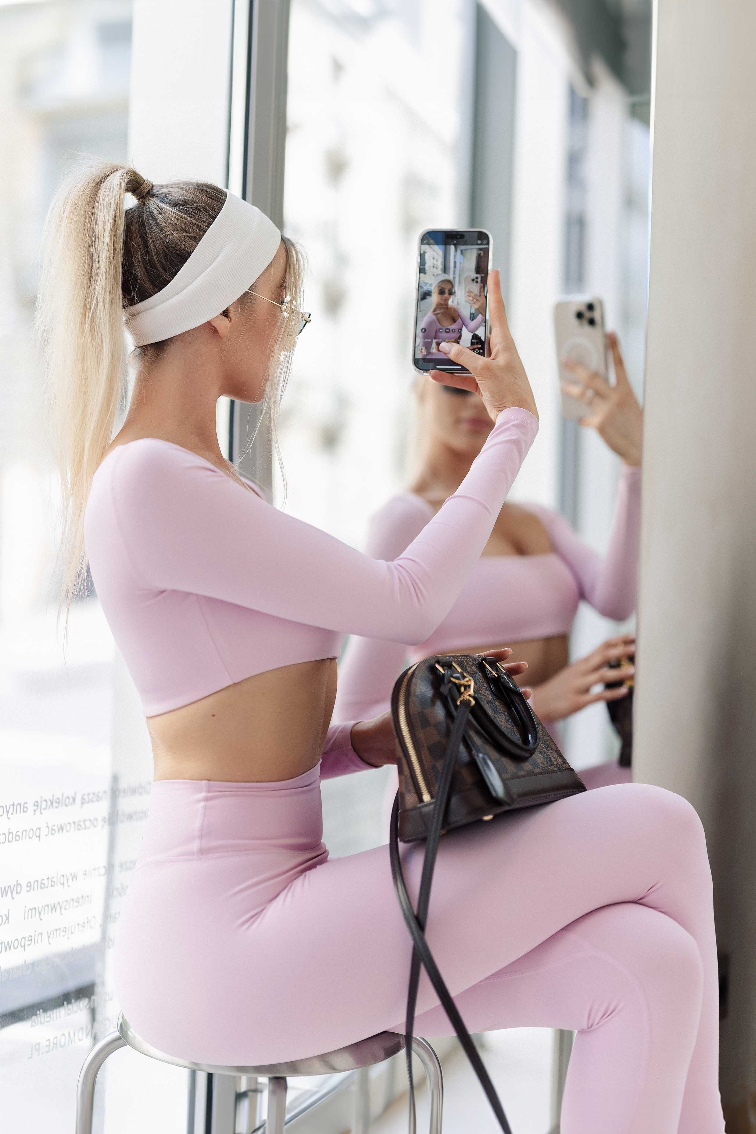 Square Neck Long Sleeve Crop Top