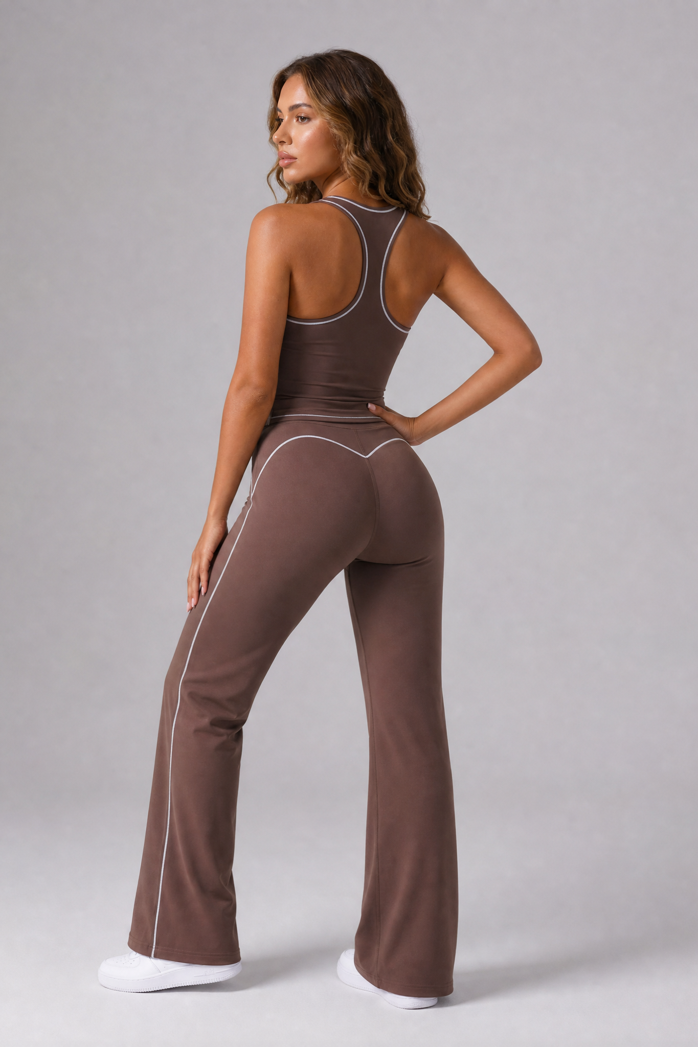 Formé Scoop-Neck Tank Top in Mocha