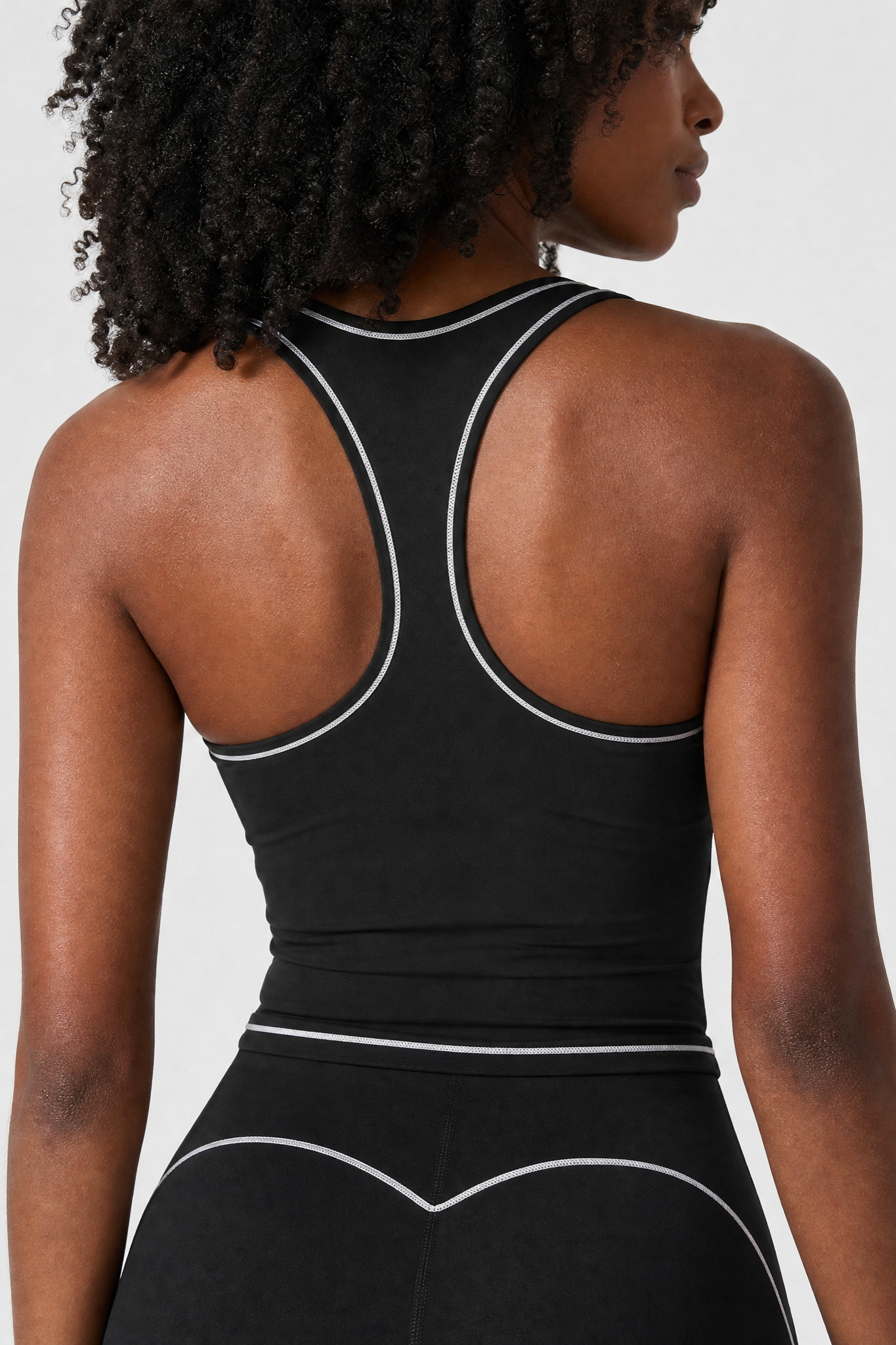 Formé Scoop-Neck Tank Top in Black