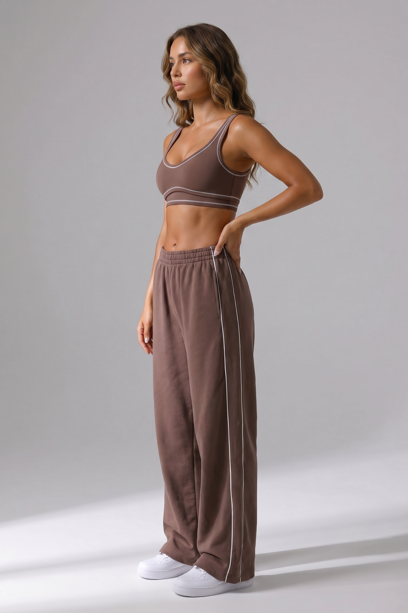 Formé Wide Leg Sweatpants in Mocha