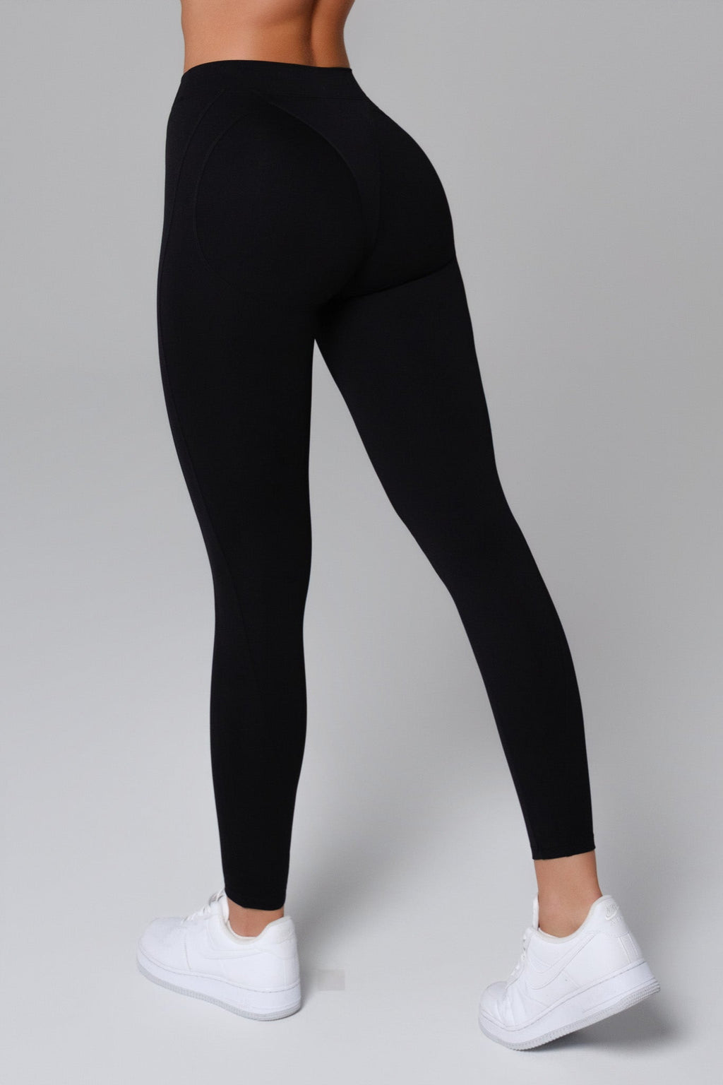 Black curve enhancing leggings 